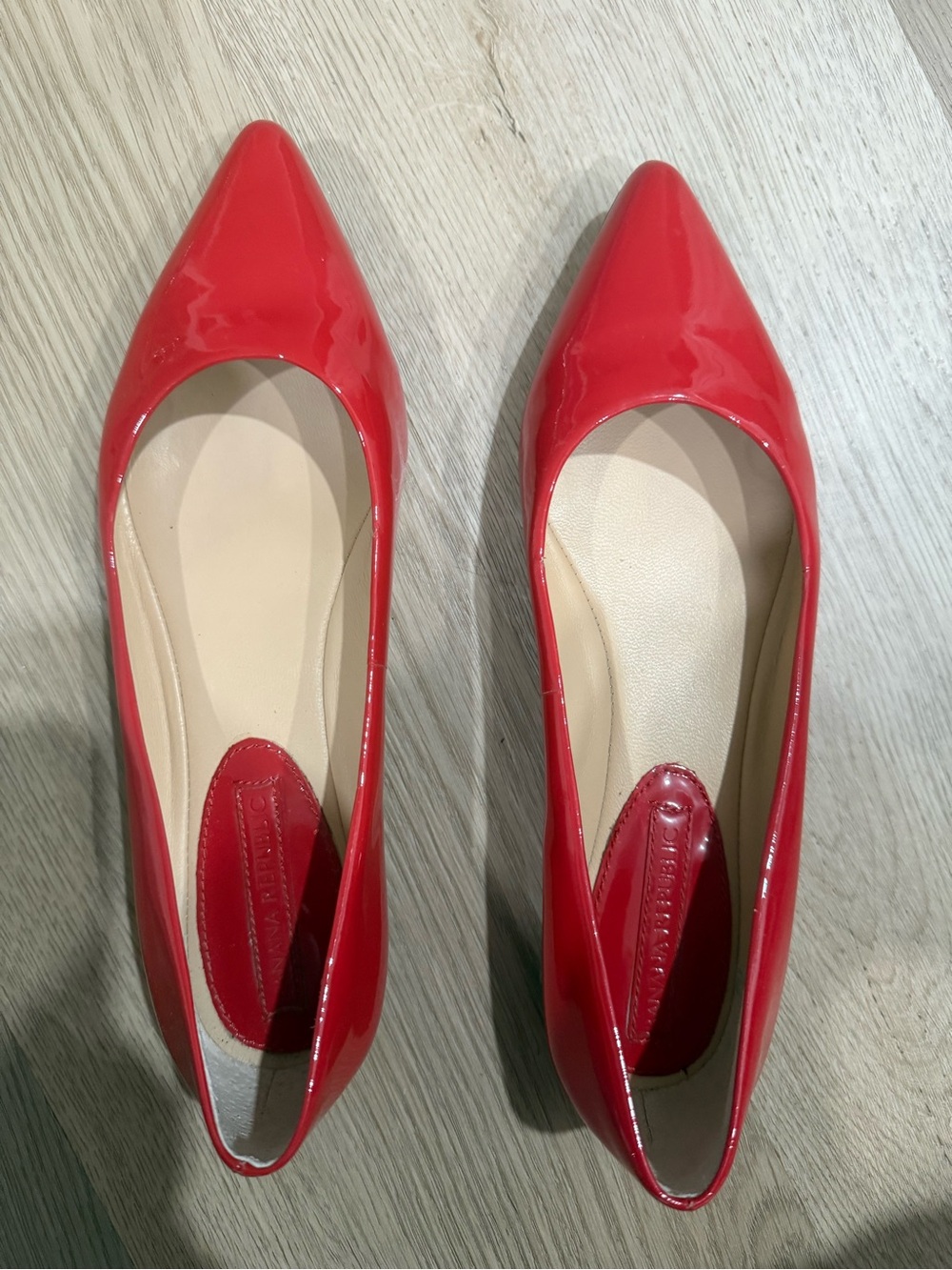 Banana Republic Red Patent Leather Pointed-Toe Pumps – Size 6.5